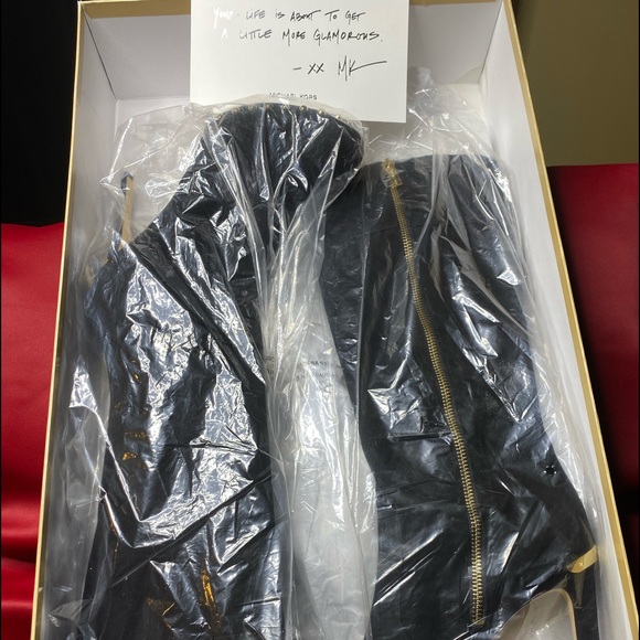 Michael KORS AILEE TALL BOOT - Picture 3 of 8